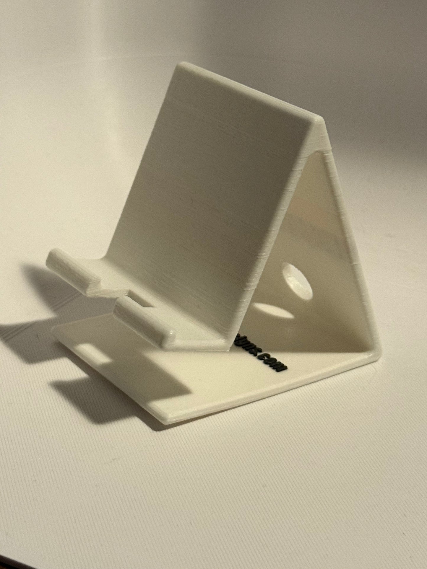Custom 3D-Printed Phone Stand β Personalized Tech Organizer with Charger Slot | Multiple Color Options